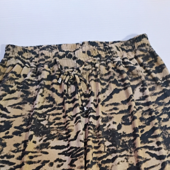 Gatos Animal Print Wide Leg Pants – Size G/ L – Boho Y2K Vibes - Picture 9 of 9